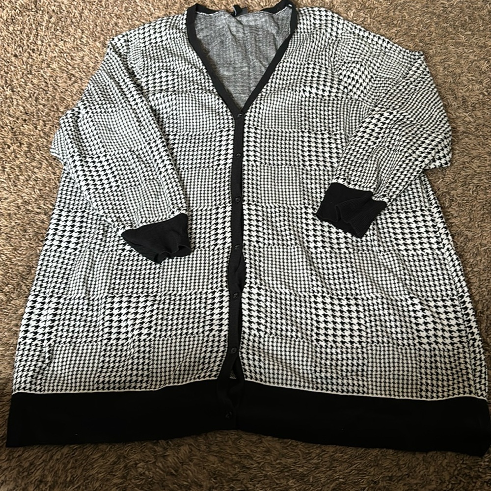 Knit cardigan